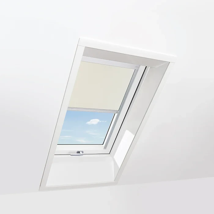 Рулонные шторы Roto на мансардном окне  — вид изнутри